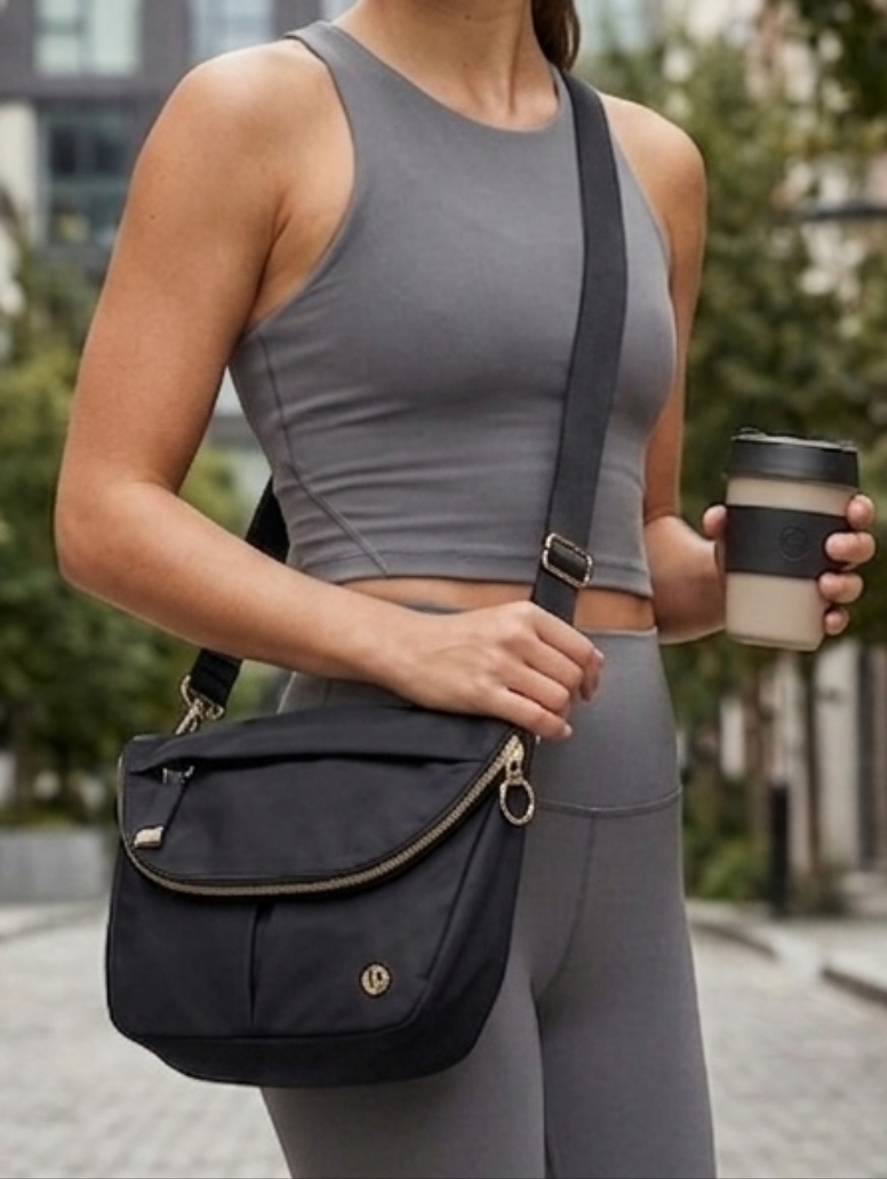 🍋lululemon athletica Black Crossbody Bag with Gold Hardware NEW ♥️